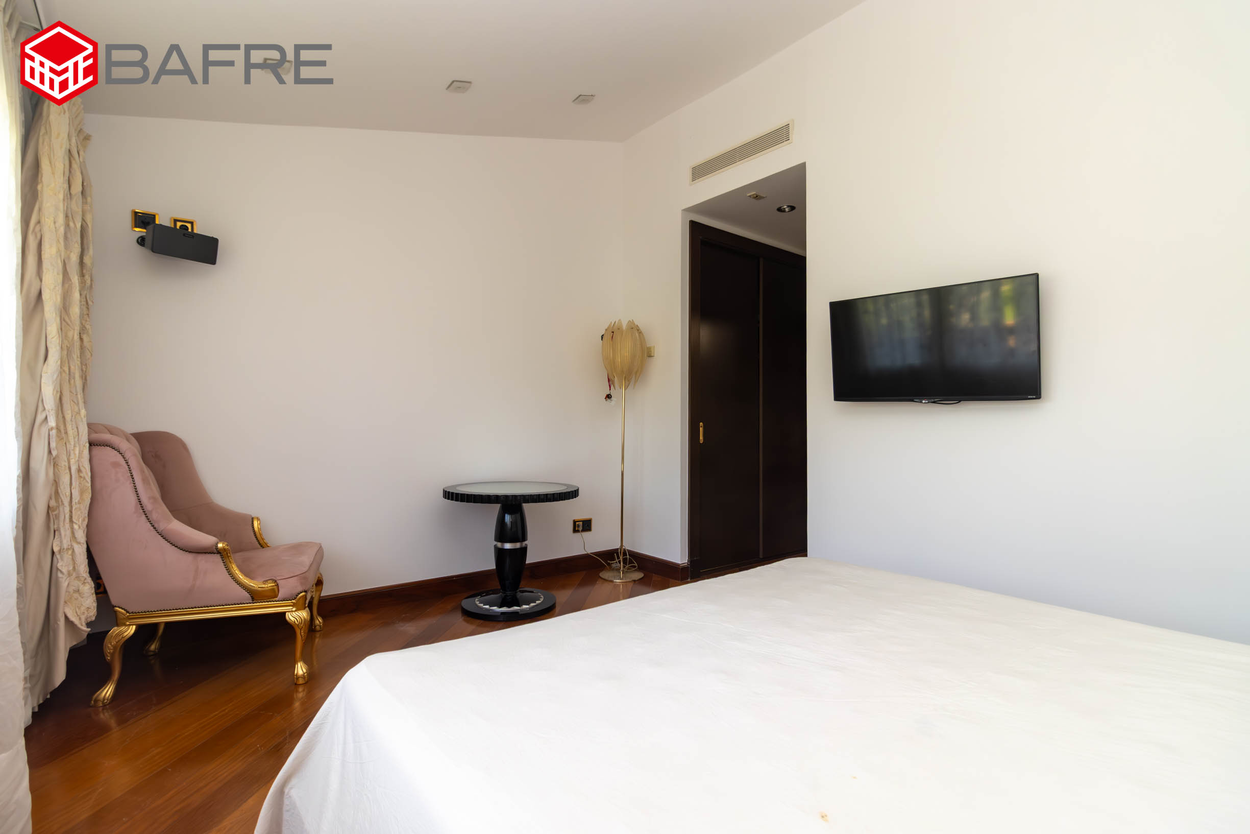 Chalet en C. de Prado del Rey 28