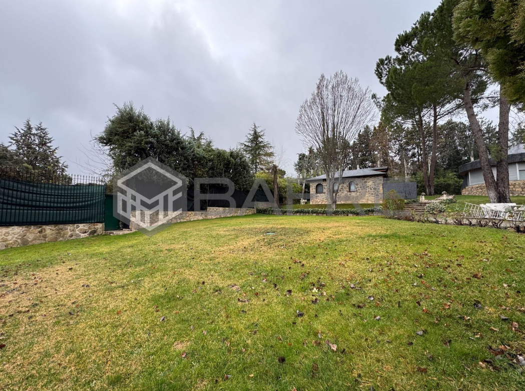 Terreno en las Rozas 12