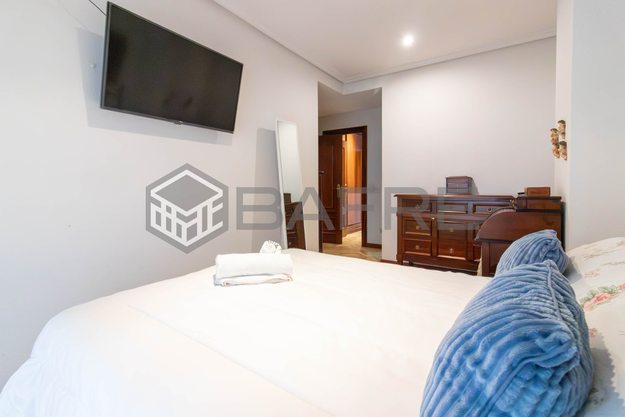 Piso en Adelfas 14