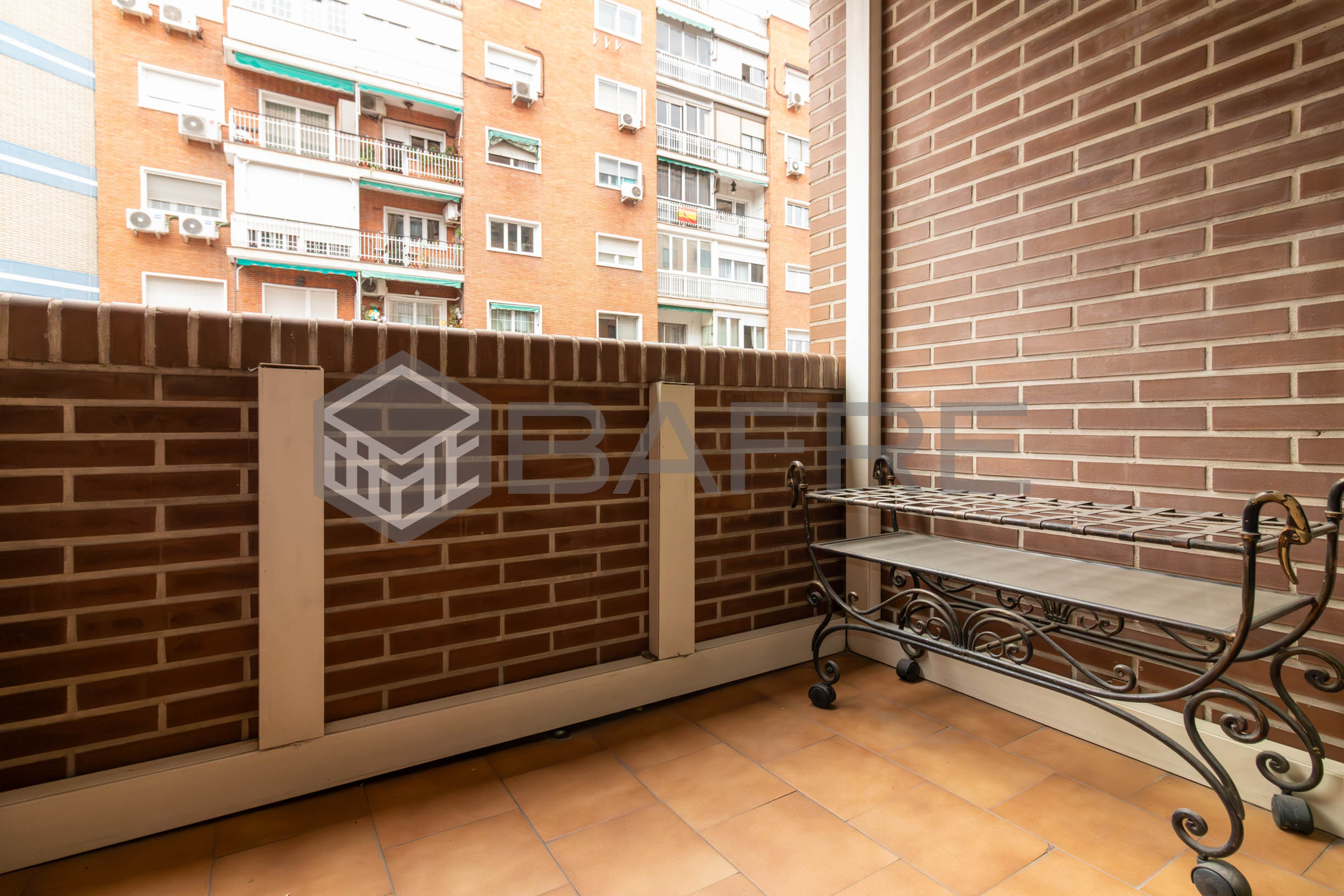 Piso en Adelfas 15