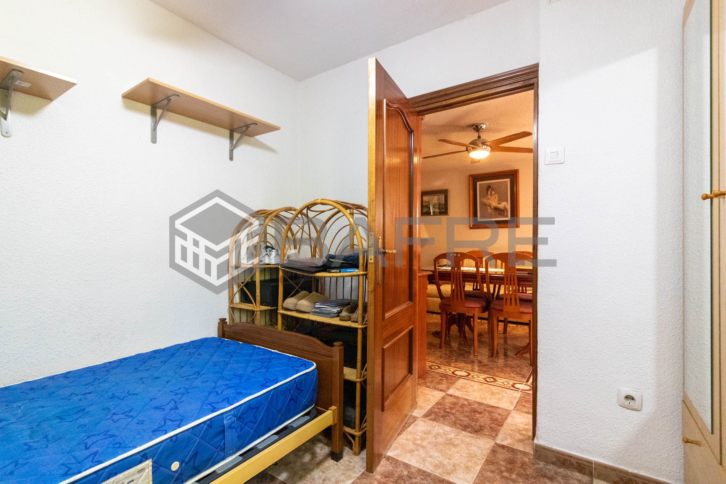 Piso en Calle Tomelloso 21