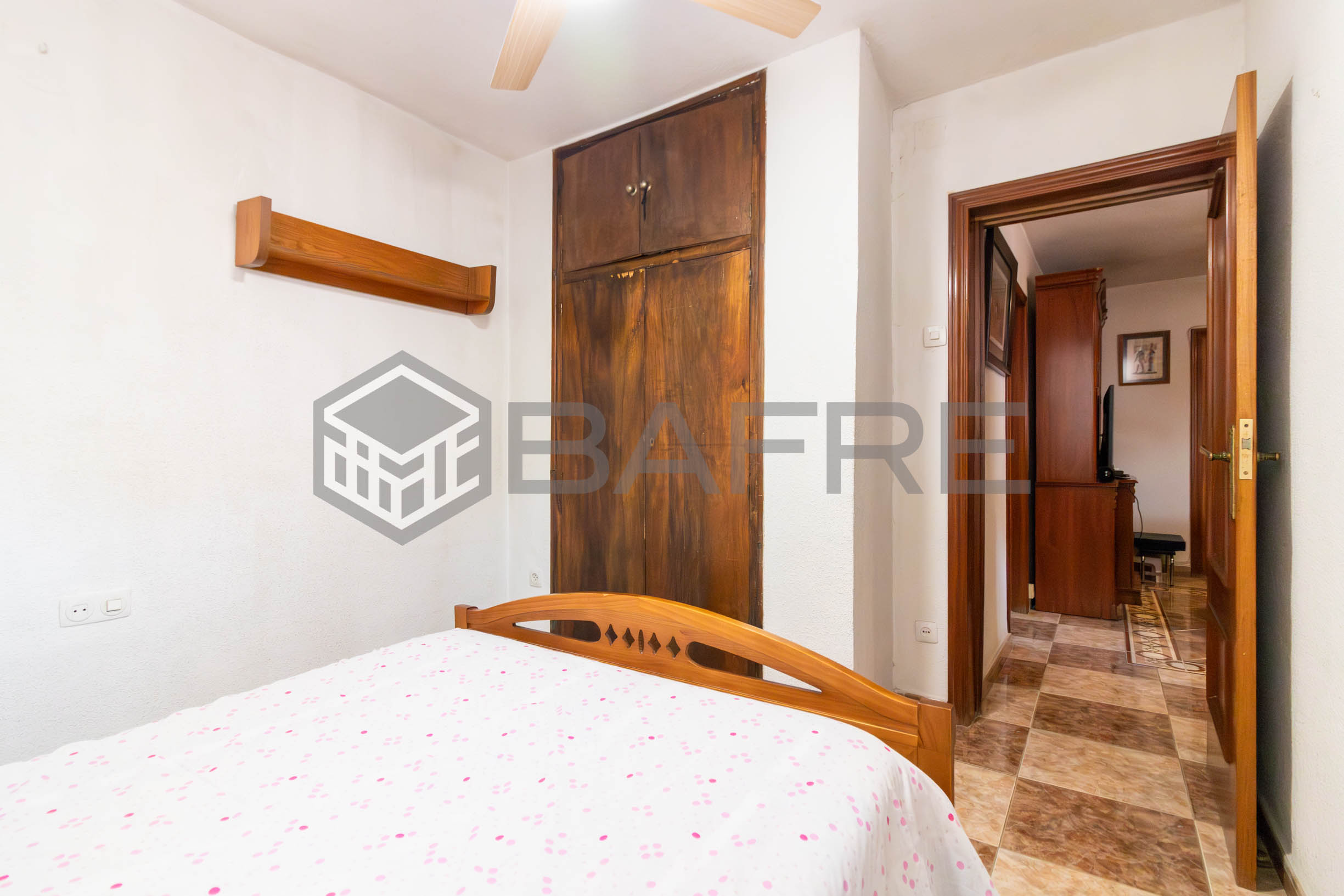 Piso en Calle Tomelloso 15