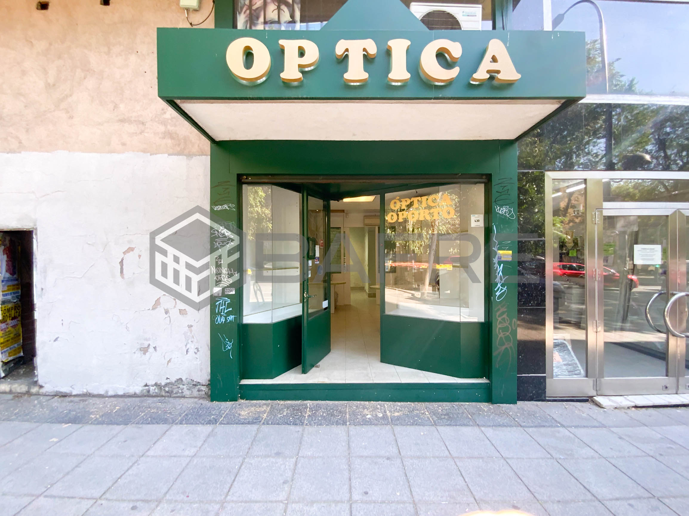 Local en Avenida de Oporto 2