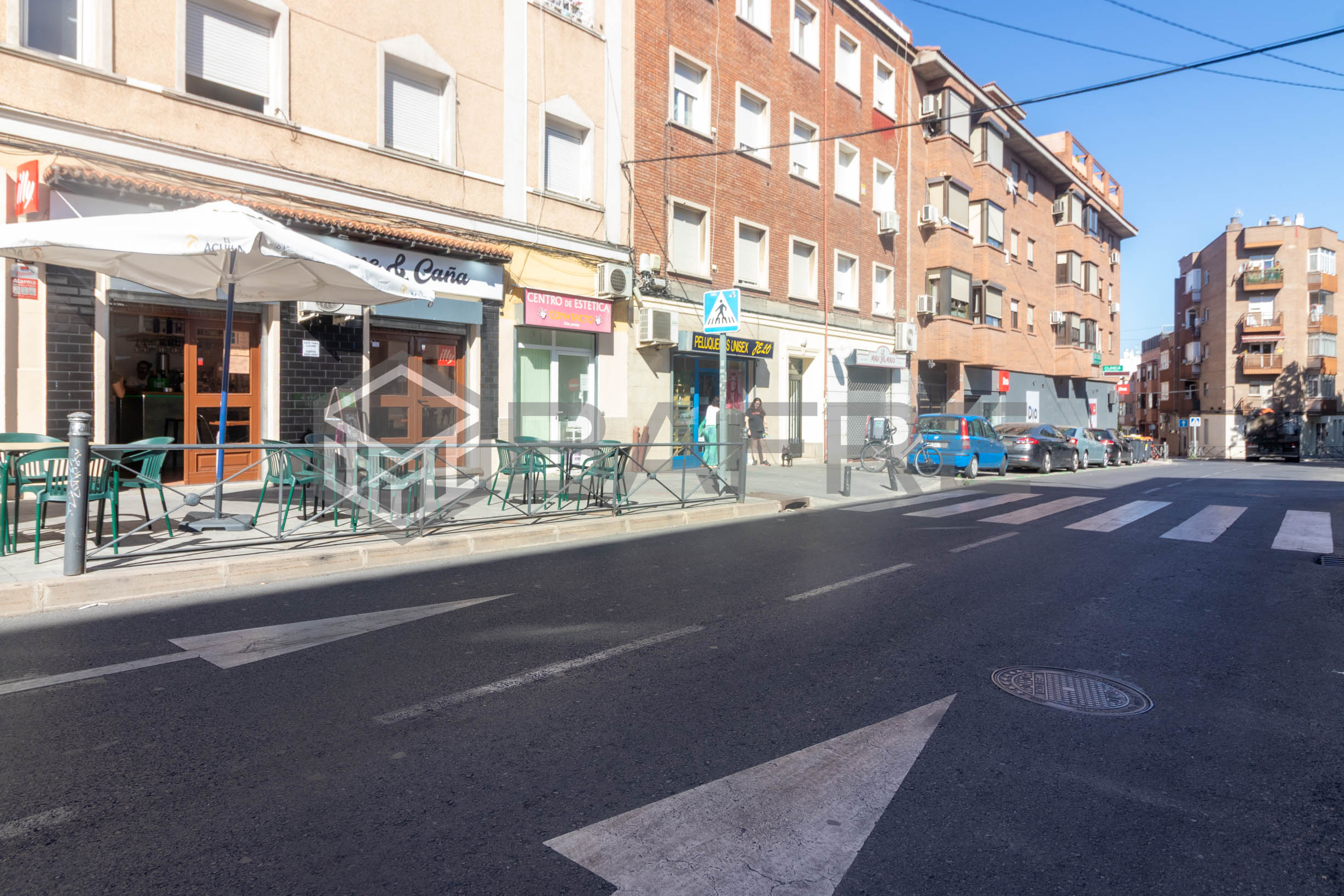 Local en Calle Pinos Alta 19