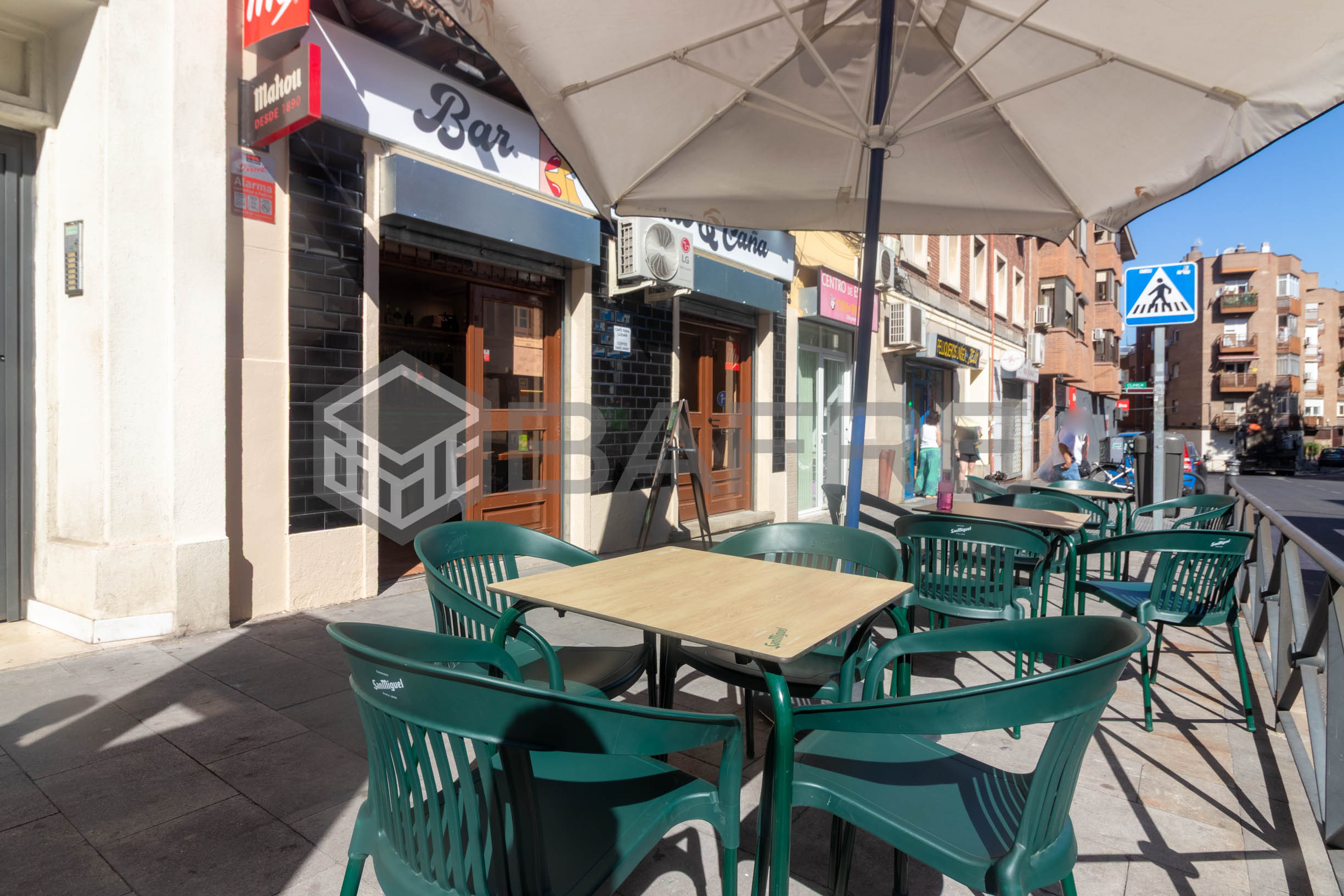 Local en Calle Pinos Alta 17