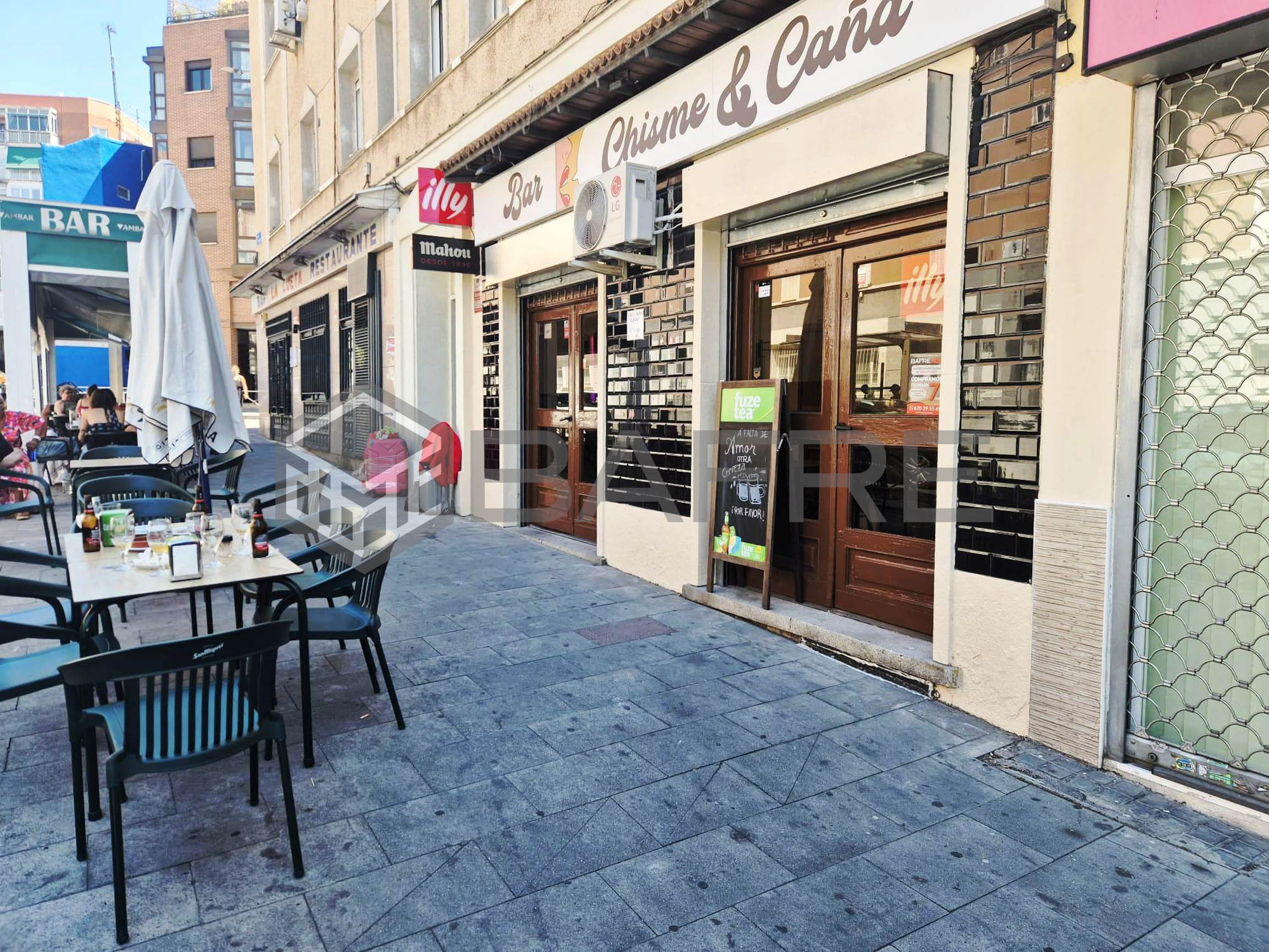 Local en Calle Pinos Alta 2