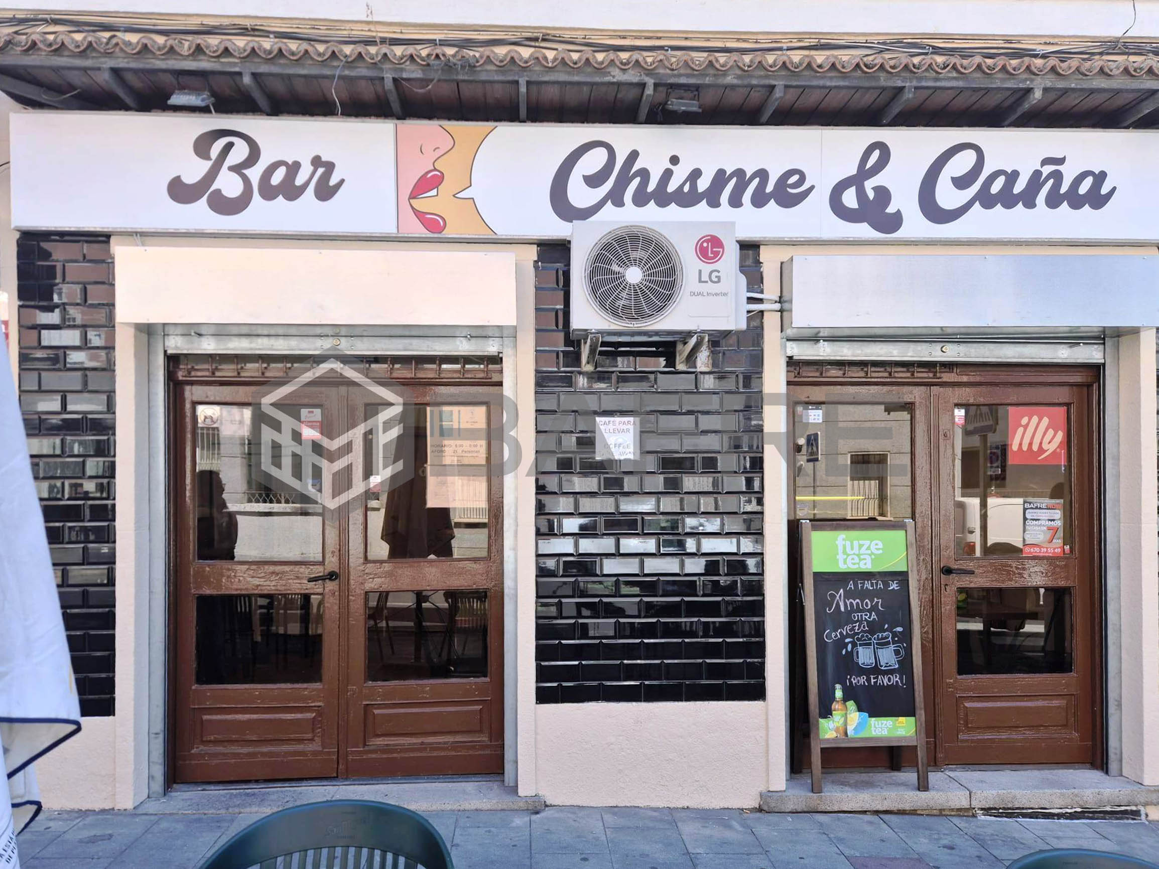 Local en Calle Pinos Alta 3