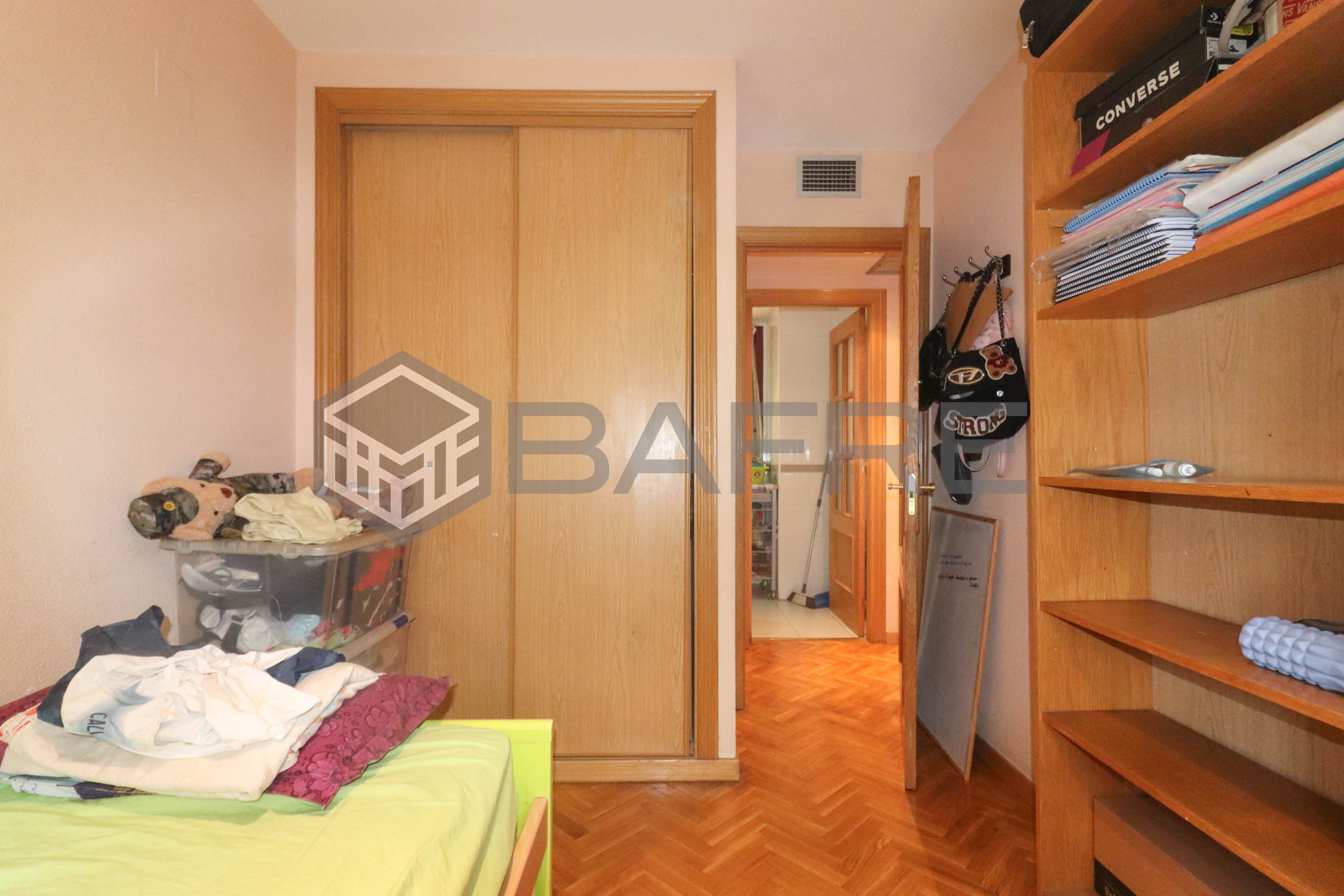 Piso en Calle Periana 15
