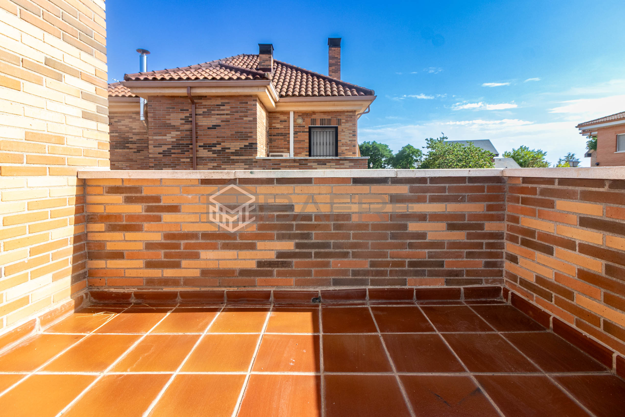Chalet en Serranillos del Valle 42