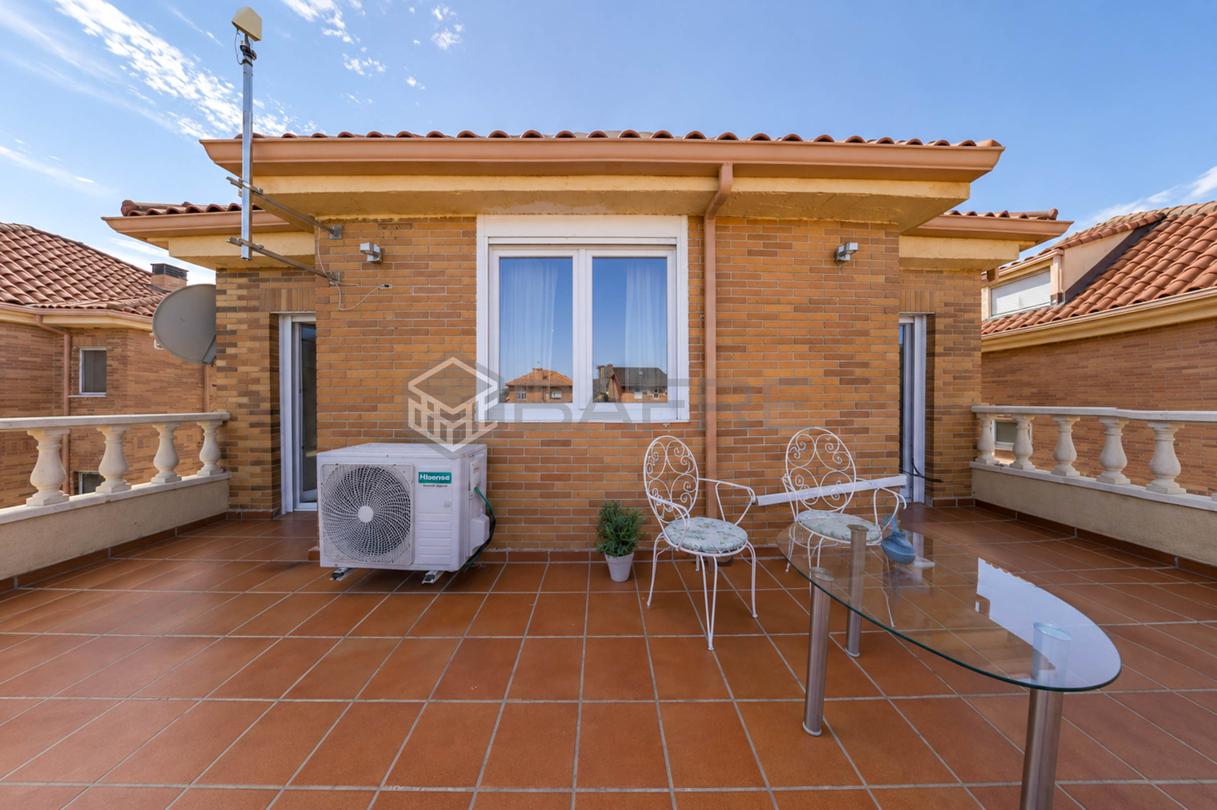 Chalet en Serranillos del Valle 35