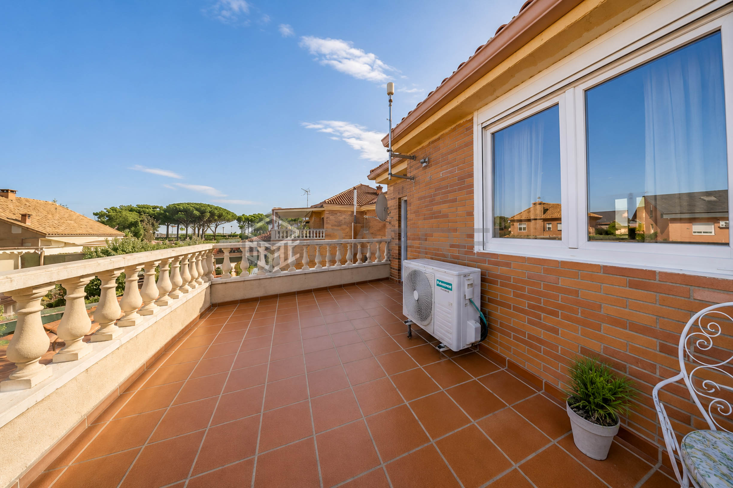 Chalet en Serranillos del Valle 34
