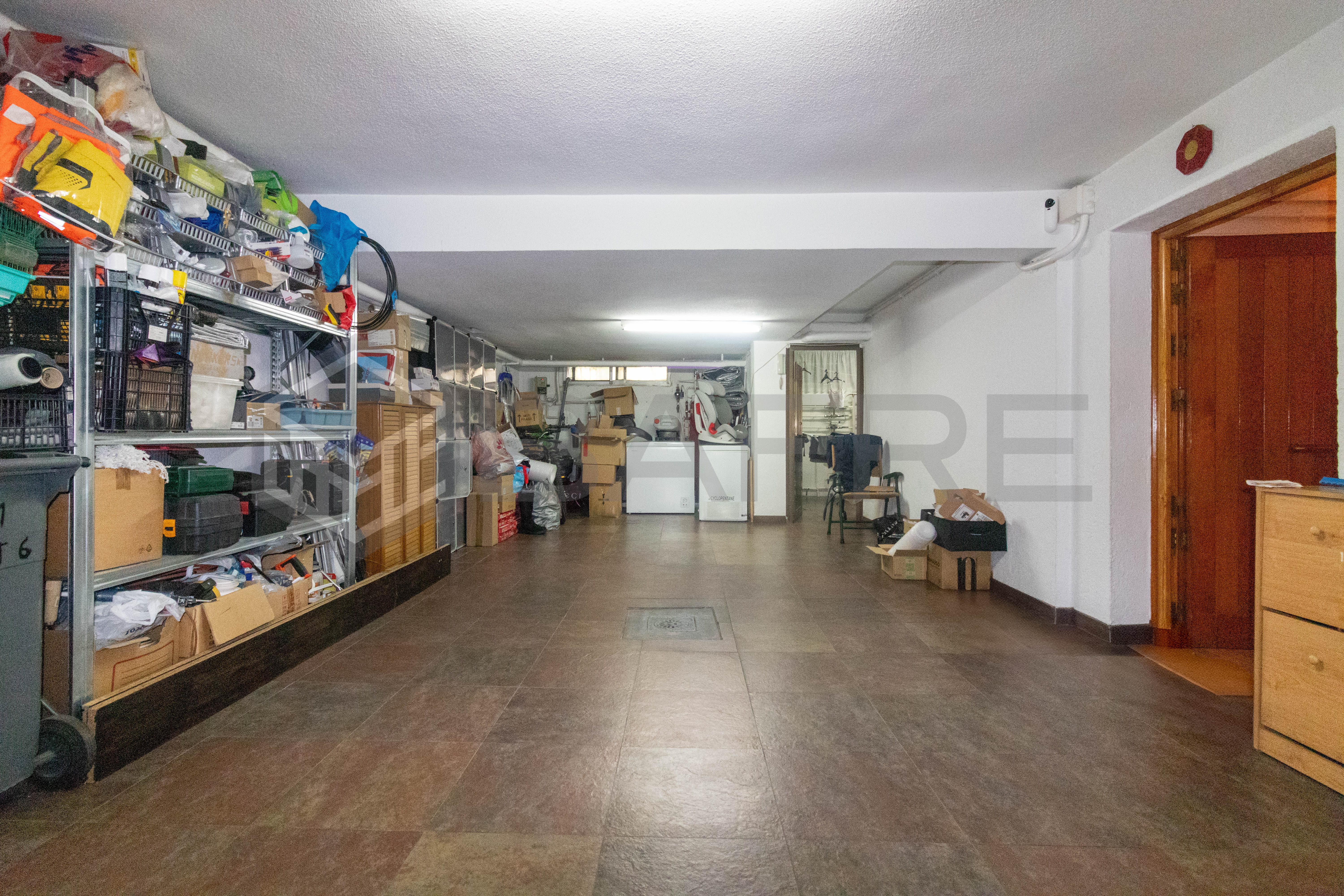 Chalet en Paseo de los Sauces 38