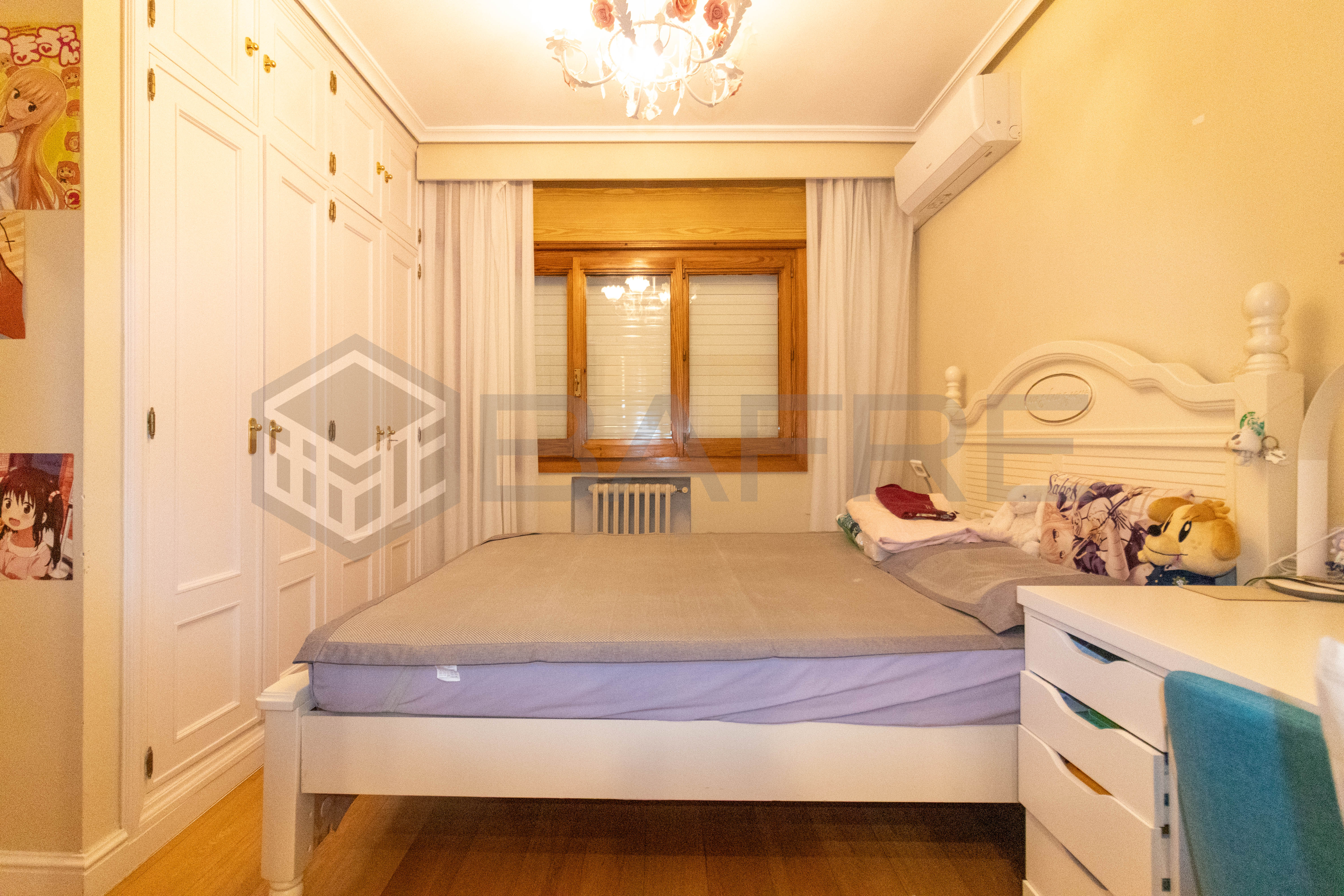 Chalet en Paseo de los Sauces 16